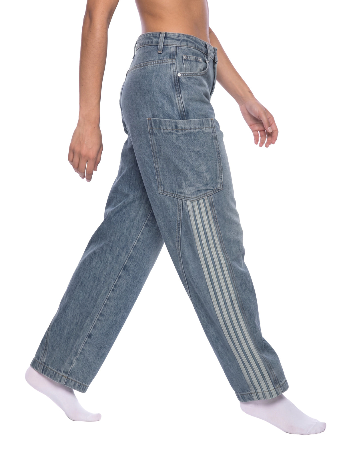 Women's Vintage Wash Barrel Leg Jeans - ZERO DROP SUPPLY CO